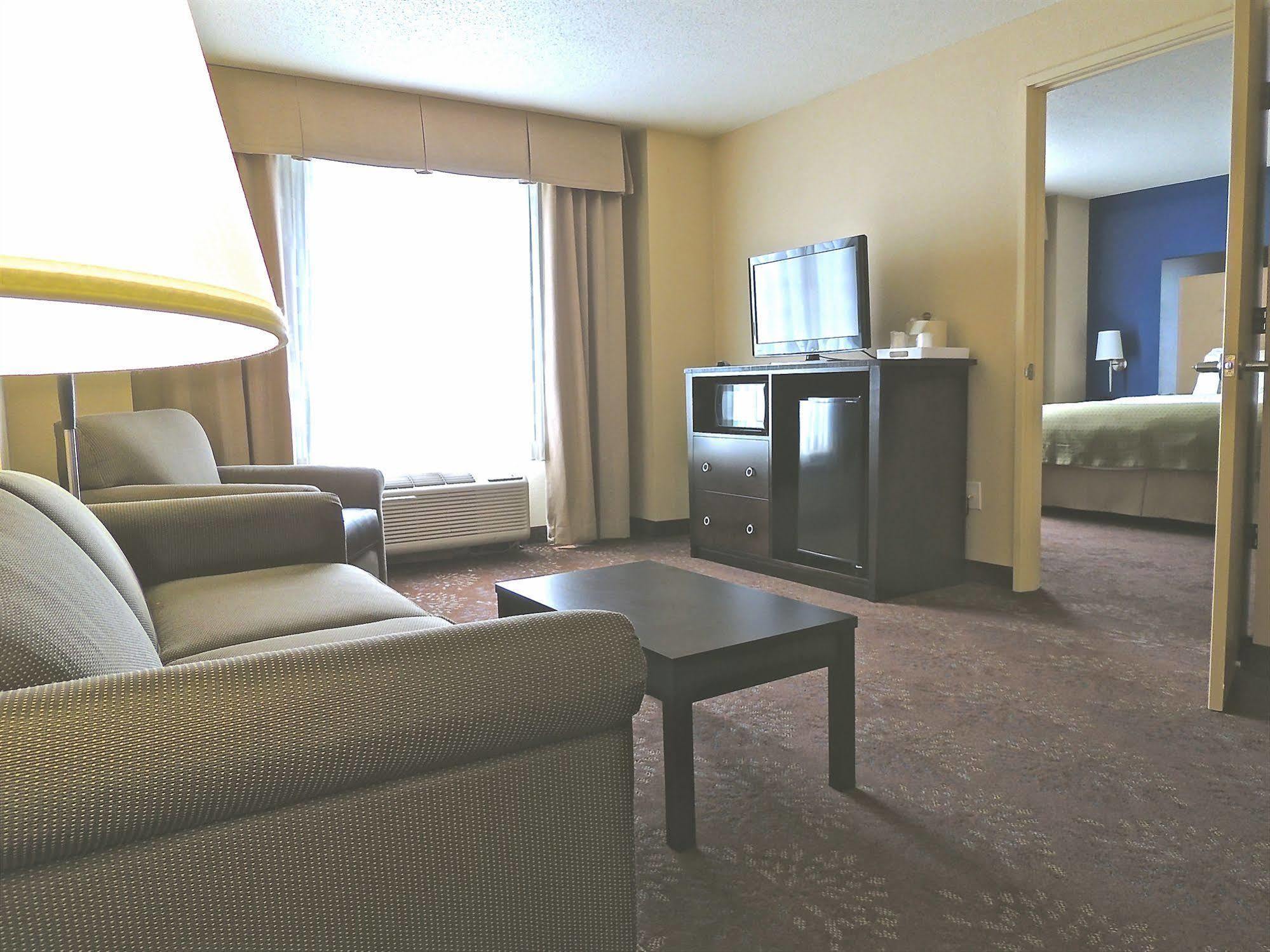 Holiday Inn Indianapolis North-Carmel By Ihg Exterior foto